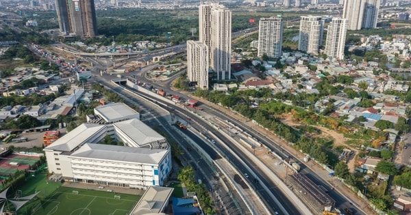 Chỉ vài ngày nữa, chính thức thông xe cầu vượt thuộc nút giao 3 tầng hiện đại nhất TP. HCM, giải cứu kẹt xe khu Đông