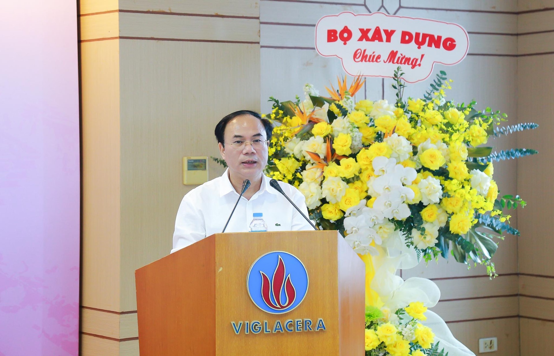 Thứ trưởng Bộ Xây dựng thông tin về lộ trình thoái vốn Nhà nước tại Viglacera