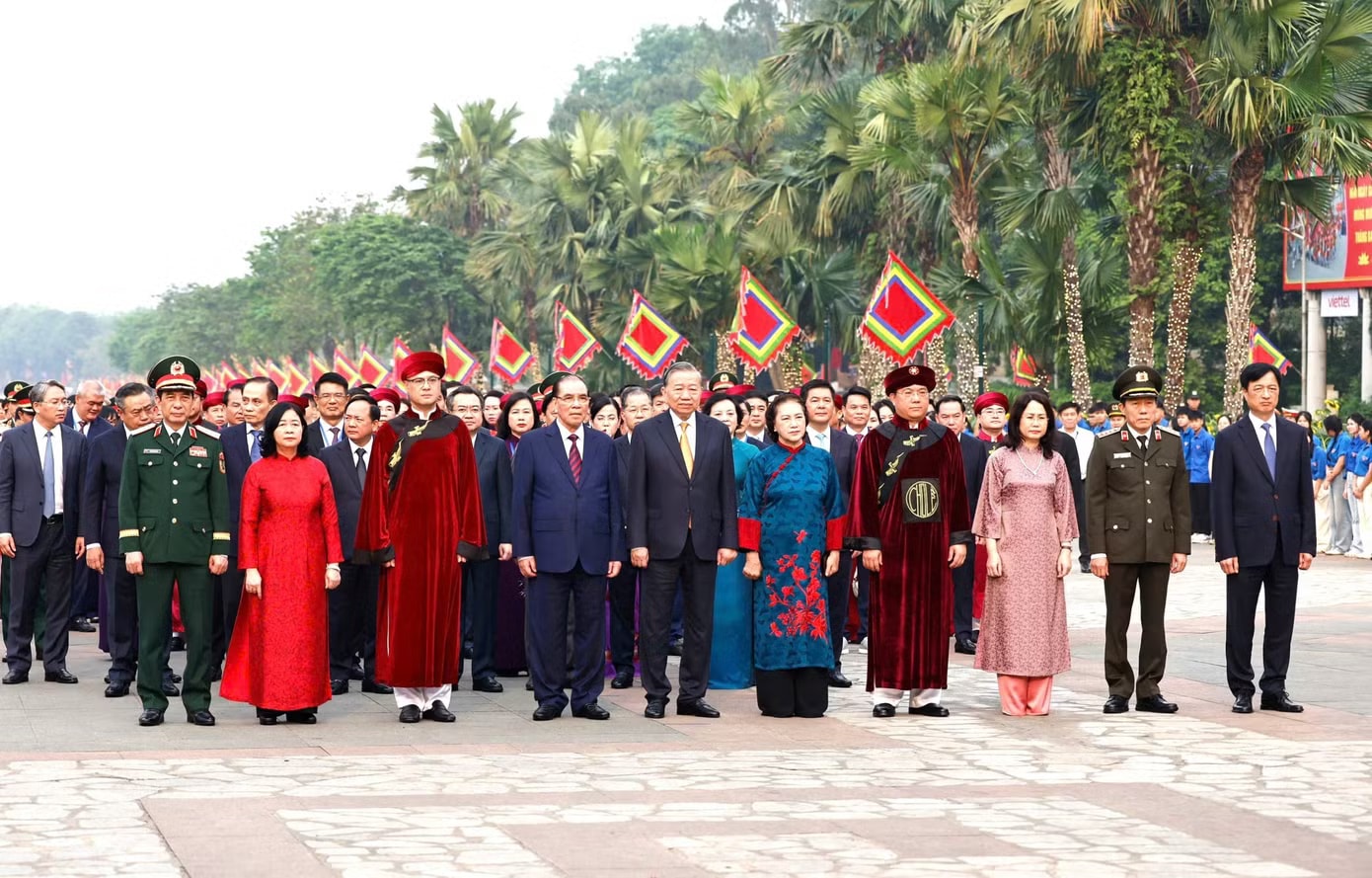 Tổng Bí thư, Chủ tịch nước Tô Lâm dâng hương Giỗ Tổ Hùng Vương - Ảnh 2.
