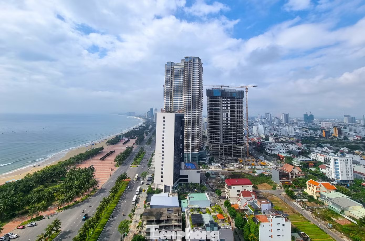 Dự báo những năm tới, thị trường sẽ tiếp tục đón nhận nguồn cung dồi dào, trung bình mỗi năm có thêm 5.000 căn hộ. Ảnh: Thanh Hiền. Ồ ạt tung căn hộ ở Đà Nẵng: Cẩn trọng ‘bội thực’ nguồn cung - Ảnh 2.