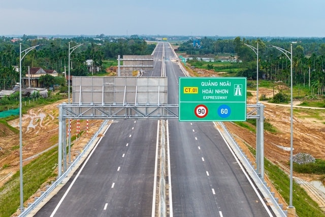 Tuyến cao tốc Quảng Ngãi - Hoài Nhơn. Nguồn ảnh: Báo Thanh Niên