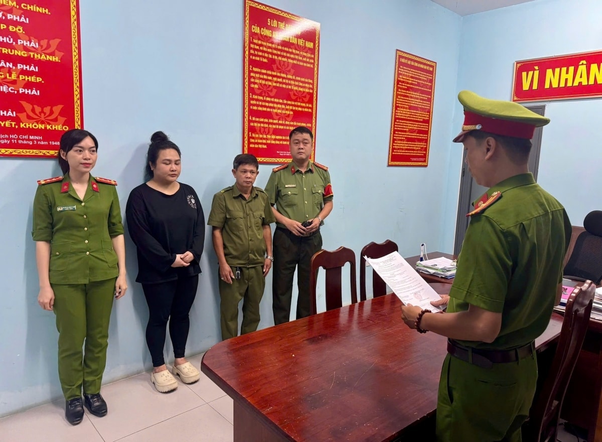 Công an tìm người từng giao dịch với tài khoản Vietcombank mang tên NGUYEN DO PHUONG ANH