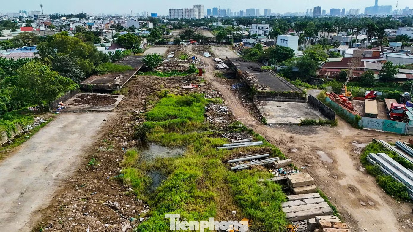 Dự án BT đường Vành đai 2 TPHCM tái khởi động trở lại sau nhiều năm ngưng trệ. Ảnh: Duy Anh. Nếu chỉ trông chờ vào đầu tư công thuần túy, nhiều dự án sẽ bị trì trệ - Ảnh 2.