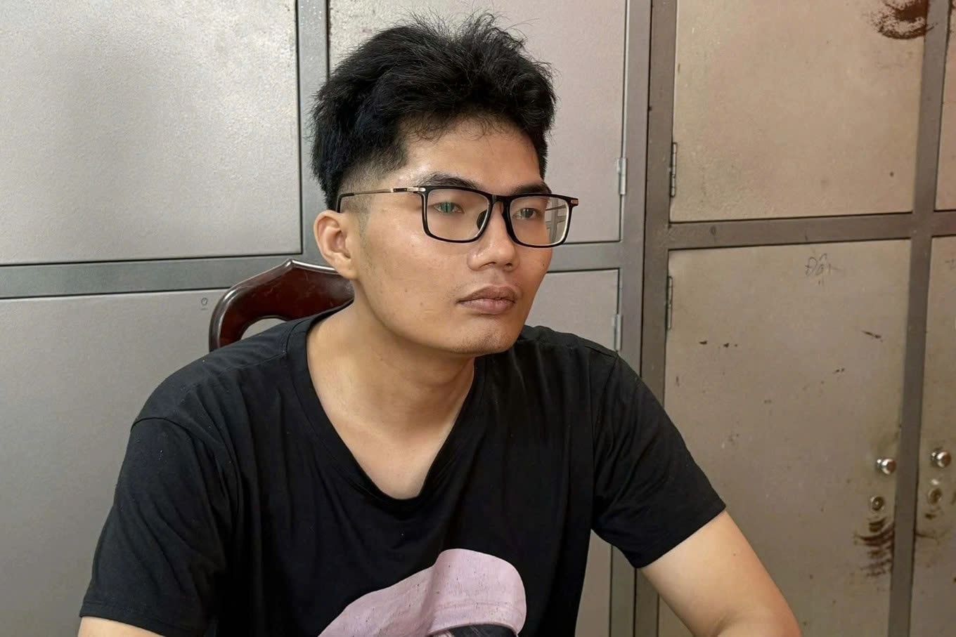 Bắt khẩn cấp ‘phi công’ Trần Trung Nghĩa 23 tuổi