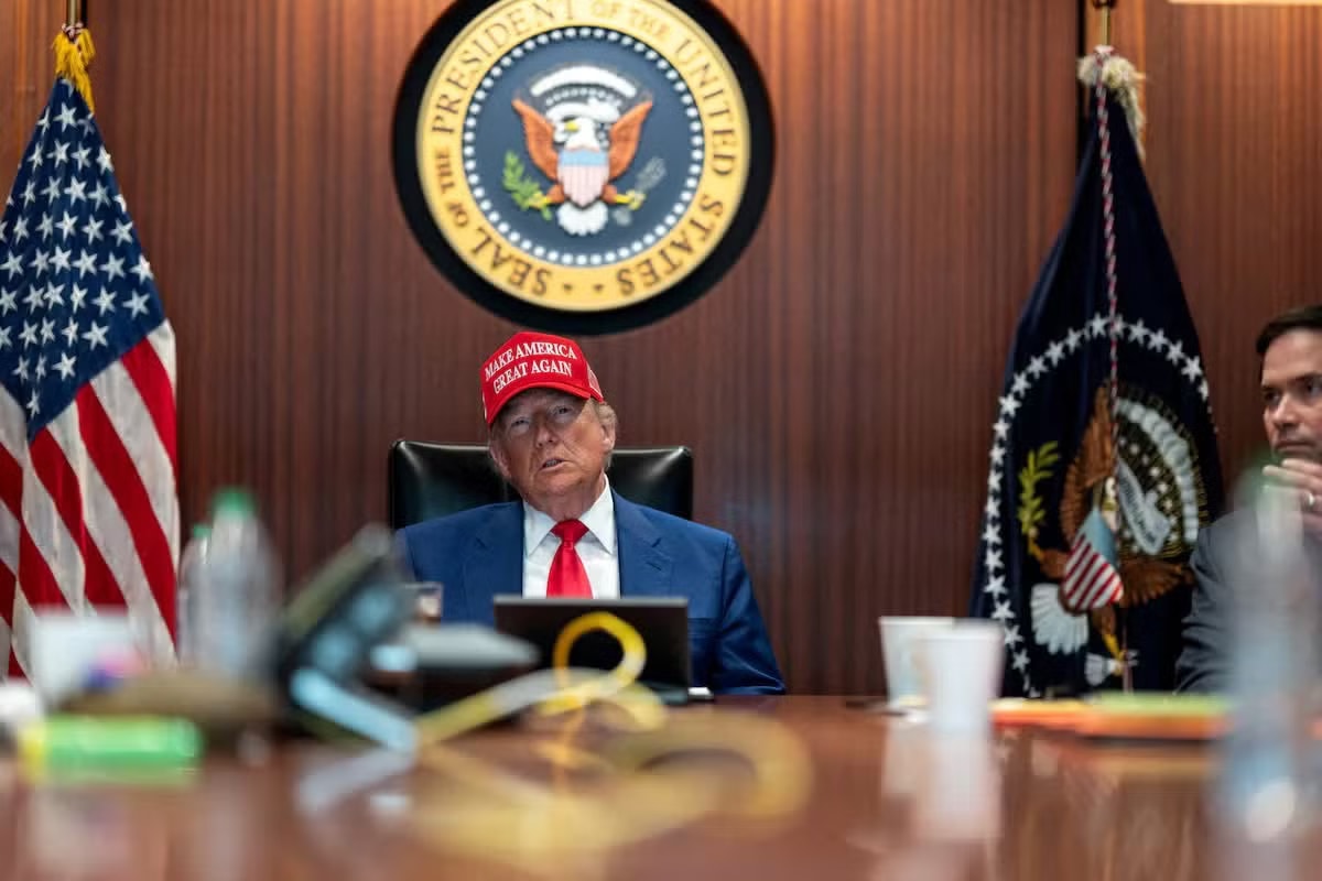 Tổng thống Mỹ Donald Trump. (Ảnh: Reuters) Tổng thống Mỹ Trump mắc kẹt trong 'ván cờ Iran' chưa có hồi kết - Ảnh 1.