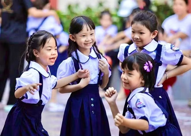 Học sinh toàn quốc sẽ nghỉ hè muộn nhất là 31/5 tới Năm nay học sinh toàn quốc nghỉ hè thế nào? - Ảnh 1.