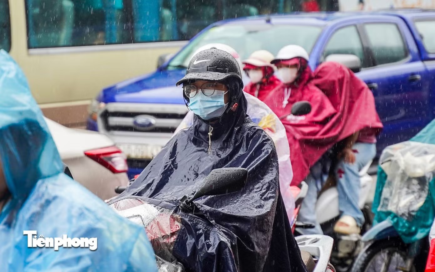 Không khí lạnh dự báo gây mưa cho miền Bắc trong ngày và đêm 3/5. Gió mùa đông bắc sắp tràn về - Ảnh 1.