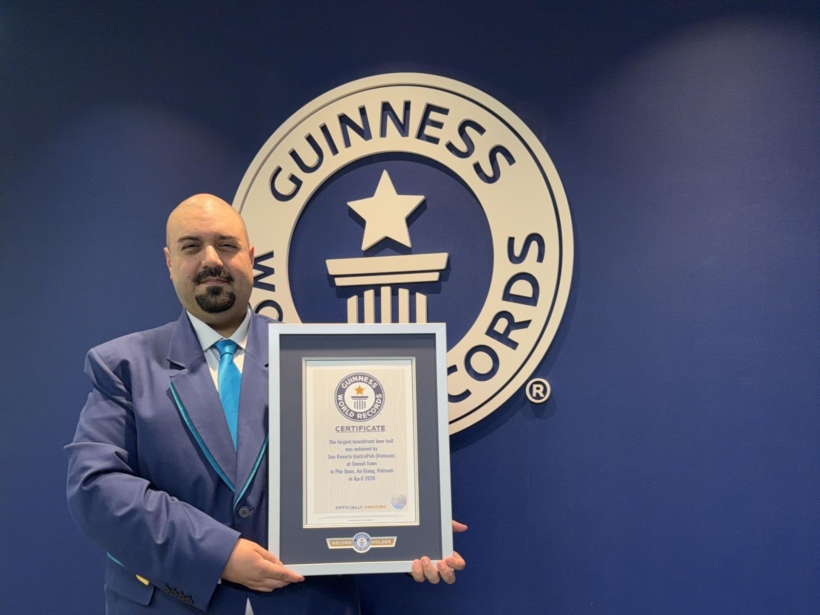 Một nhà hàng tại Việt Nam vừa lập kỷ lục thế giới, chuyên gia Guinness phải khẳng định chưa có công trình thứ hai