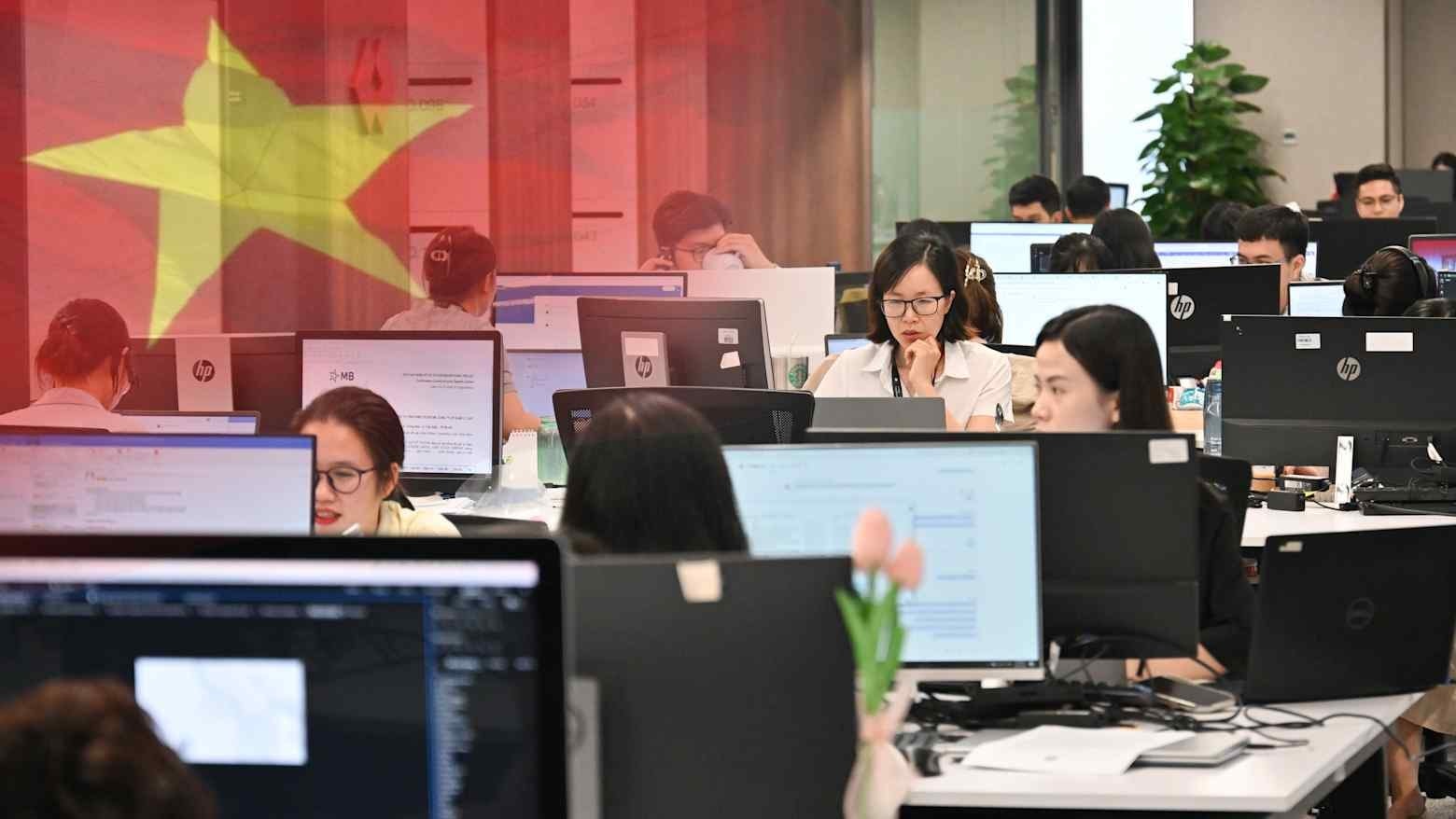 Báo quốc tế nói về cuộc đua AI tại Việt Nam: Tiền không còn là yếu tố duy nhất để thu hút nhân tài