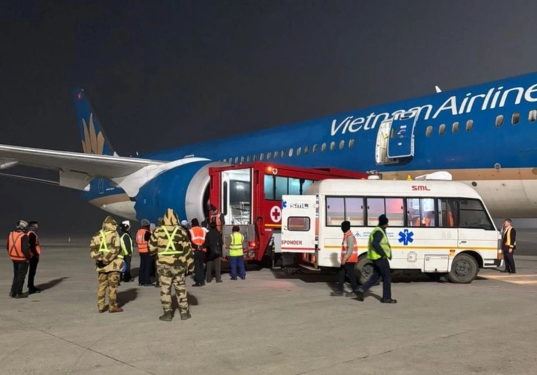 Vietnam Airlines thông tin về tình huống khẩn cấp xảy ra trên chuyến bay VN19