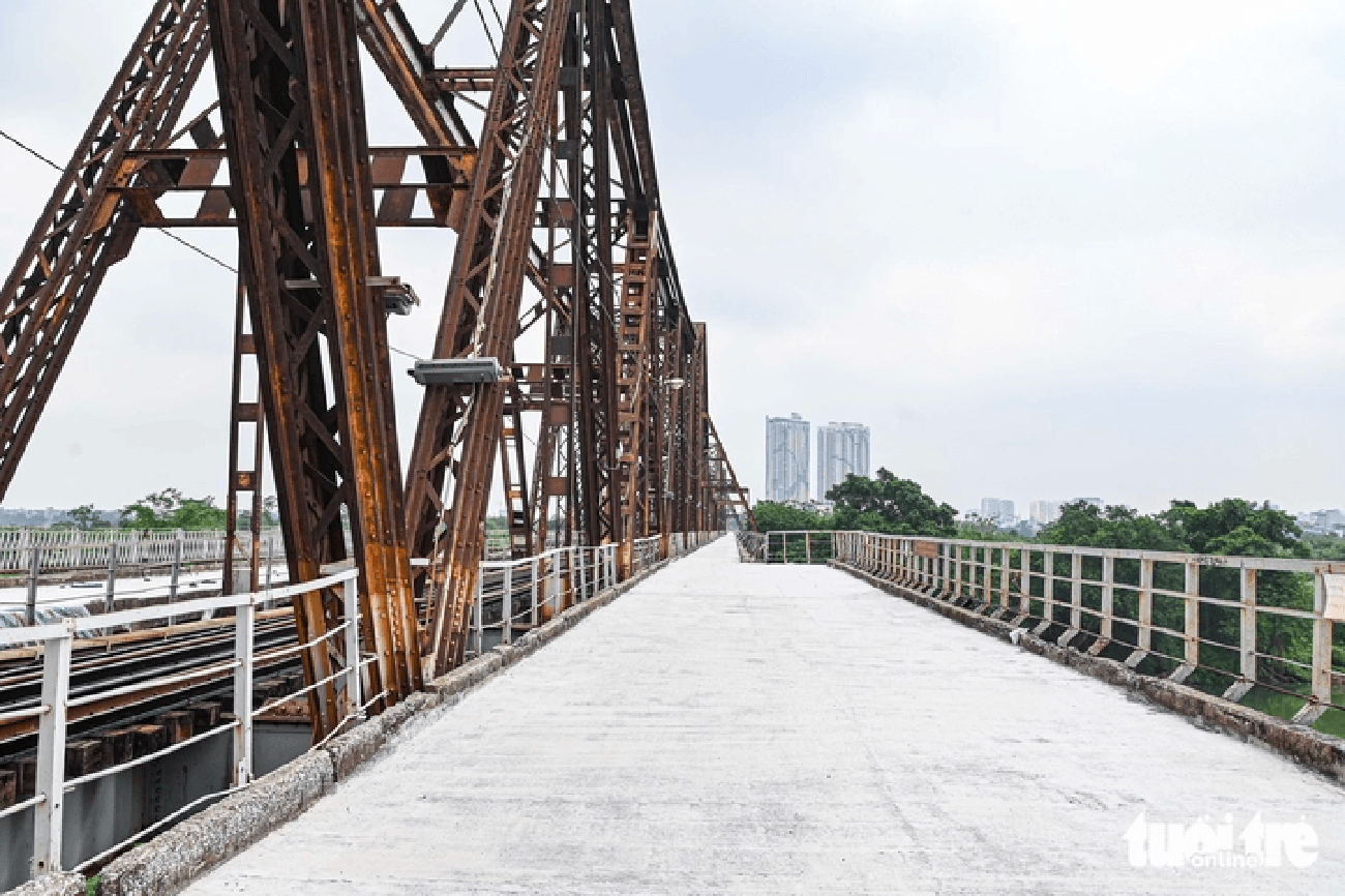 Cây cầu thép có tuổi đời lớn nhất Việt Nam sau hơn 1 tháng tạm dừng hoạt động- Ảnh 1.