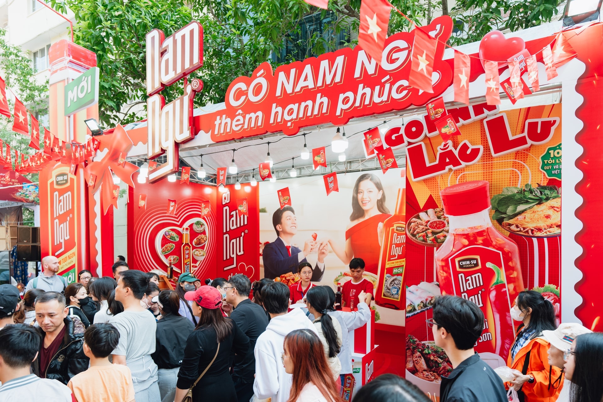 Từ 'thơm ngon đến giọt cuối cùng' đến 'thêm hạnh phúc': Vì sao Masan Consumer (MCH) viết lại câu chuyện slogan của Chin-su, Nam Ngư? - Ảnh 3.