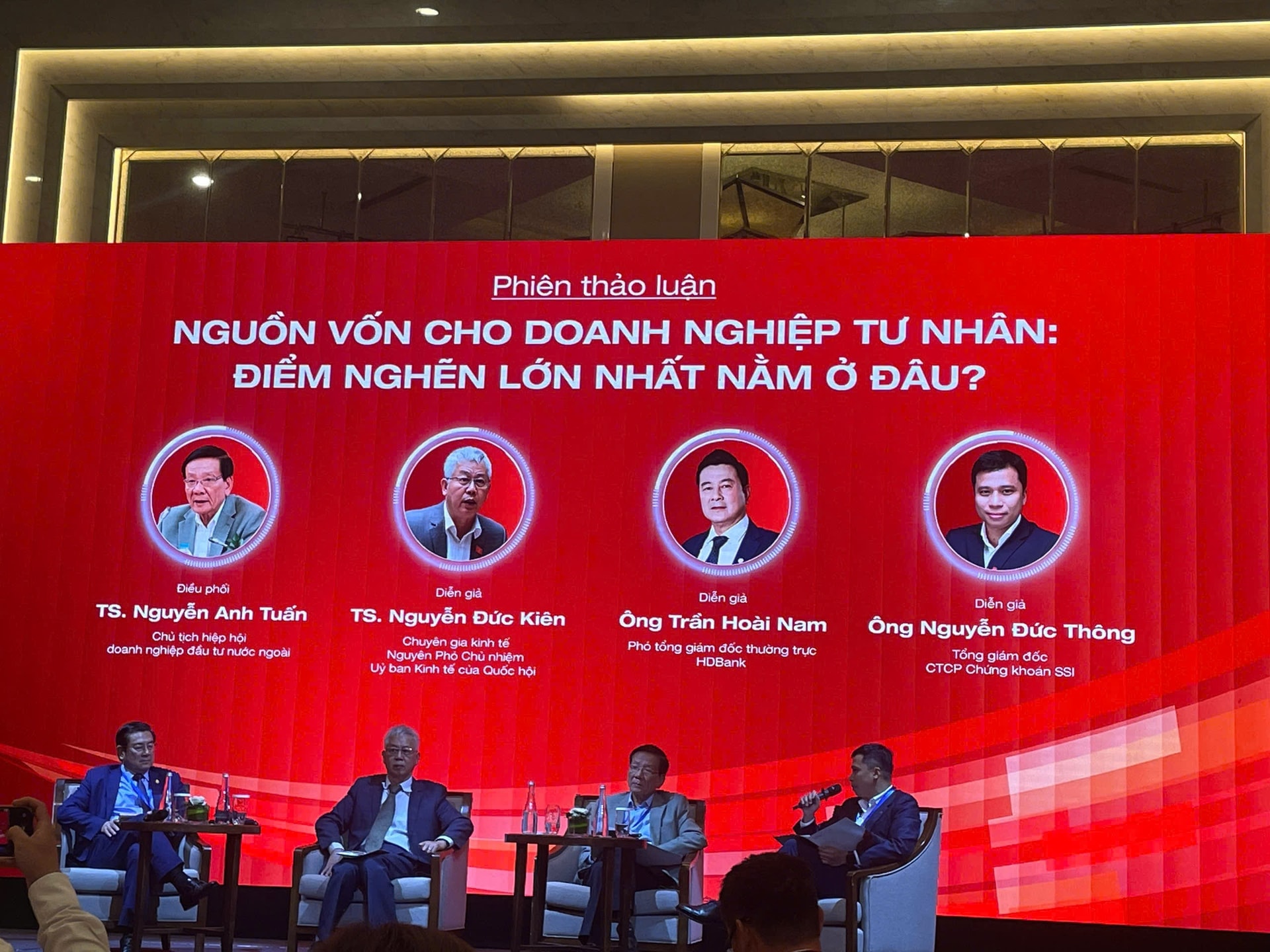 Lãnh đạo HDBank: NHTM đóng vai trò 'người cấp vốn' đến 'kiến tạo năng lực tài chính' cho kinh tế tư nhân