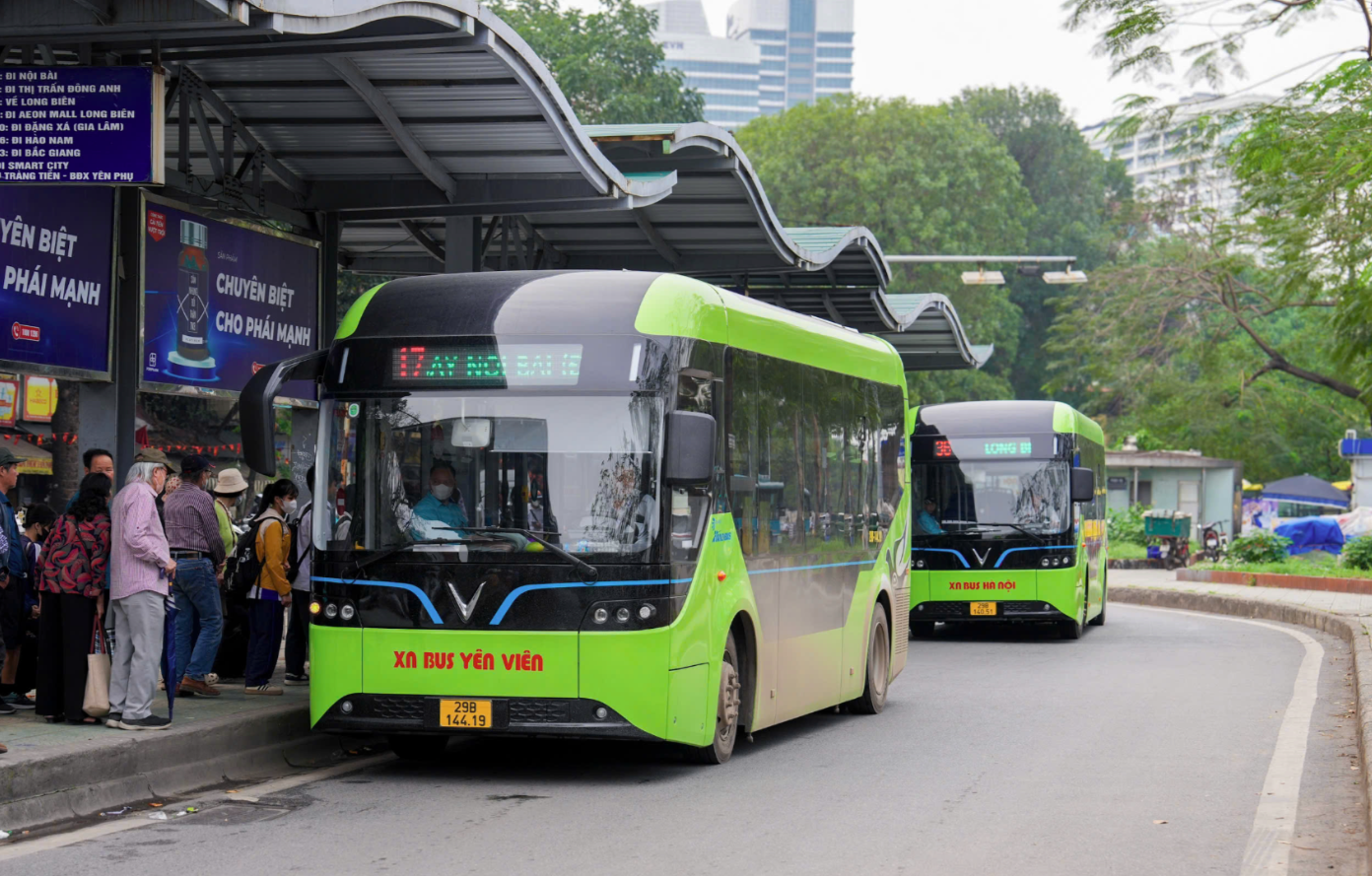 Công nhân, học sinh sinh viên tại Hà Nội có thể được miễn phí vé xe buýt và tàu điện