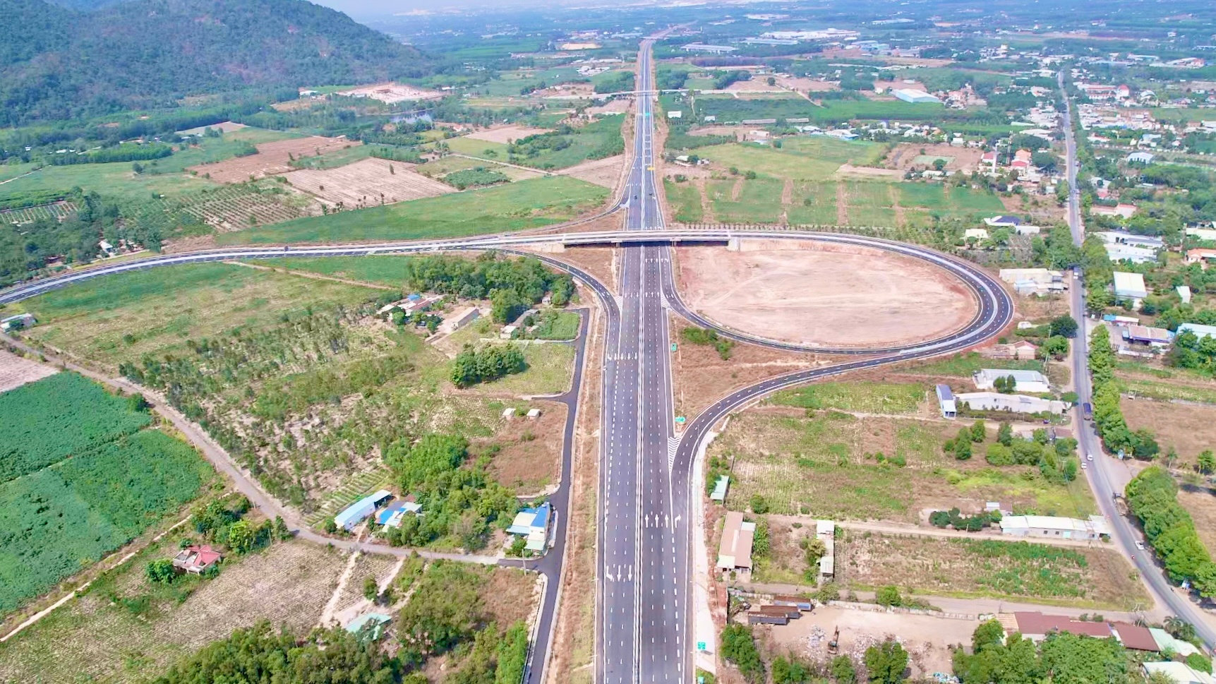 Một đoạn của tuyến cao tốc Biên Hòa - Vũng Tàu. Nguồn ảnh: Báo Xây dựng