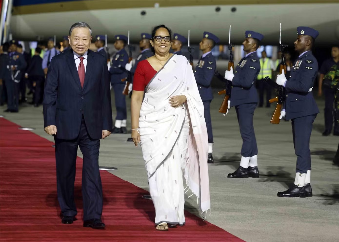 Tổng Bí thư, Chủ tịch nước Tô Lâm bắt đầu chuyến thăm cấp Nhà nước tới Sri Lanka - Ảnh 2.