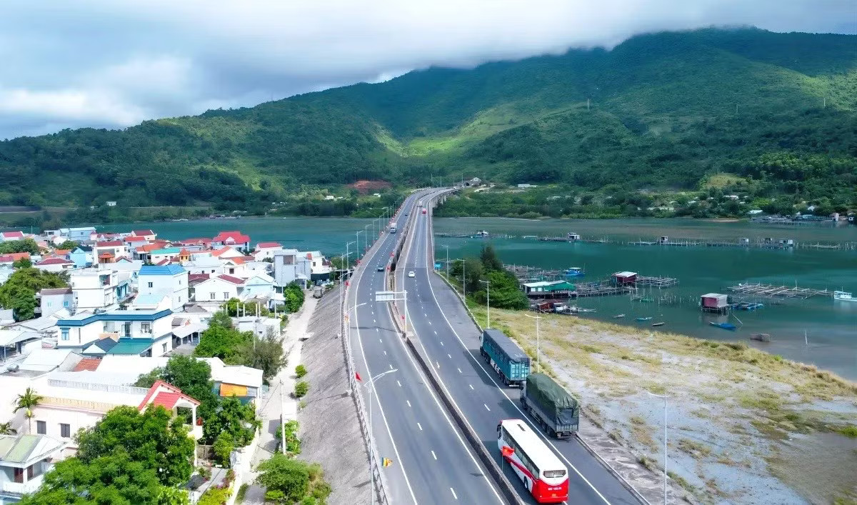 Huế nghiên cứu đầu tư xây thêm cầu vượt đường sắt - Ảnh 1.