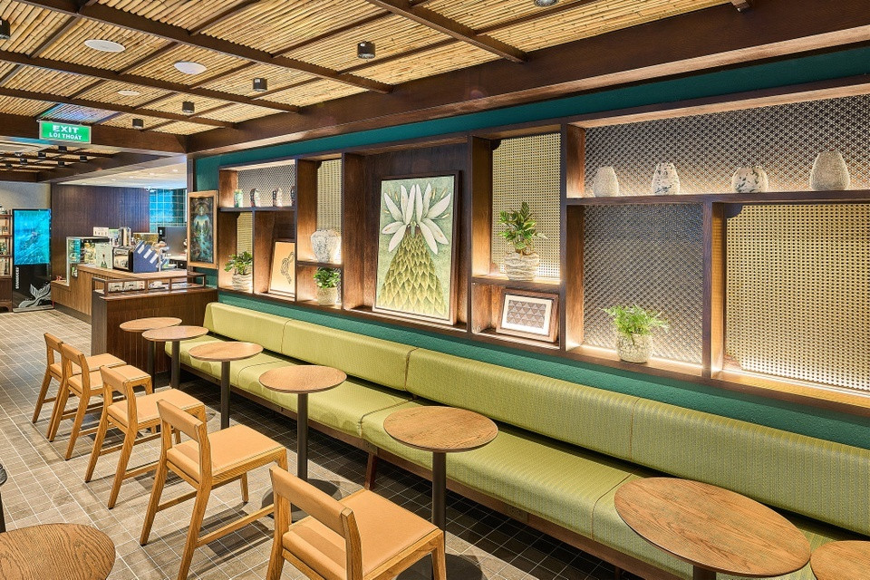 Starbucks tiếp tục mở cửa hàng đậm chất truyền thống thứ 2 ngay tại Di sản thiên nhiên thế giới của Việt Nam- Ảnh 3.