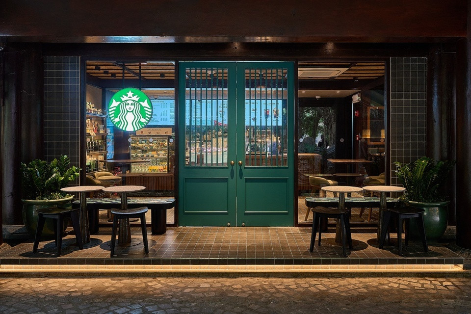 Starbucks tiếp tục mở cửa hàng đậm chất truyền thống thứ 2 ngay tại Di sản thiên nhiên thế giới của Việt Nam- Ảnh 2.