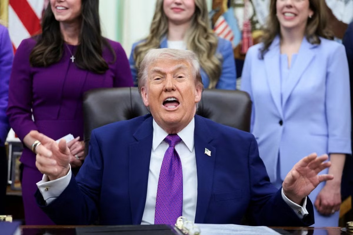 Tổng thống Mỹ Trump cân nhắc nối lại các hoạt động quân sự nhằm vào Iran - Ảnh 3.