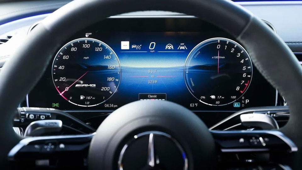 photo.znews.vn-w960-uploaded-cplahuo-2026_05_12-_2026_mercedes_amg_e53_wagon_194_69441667dbbf7.jpg