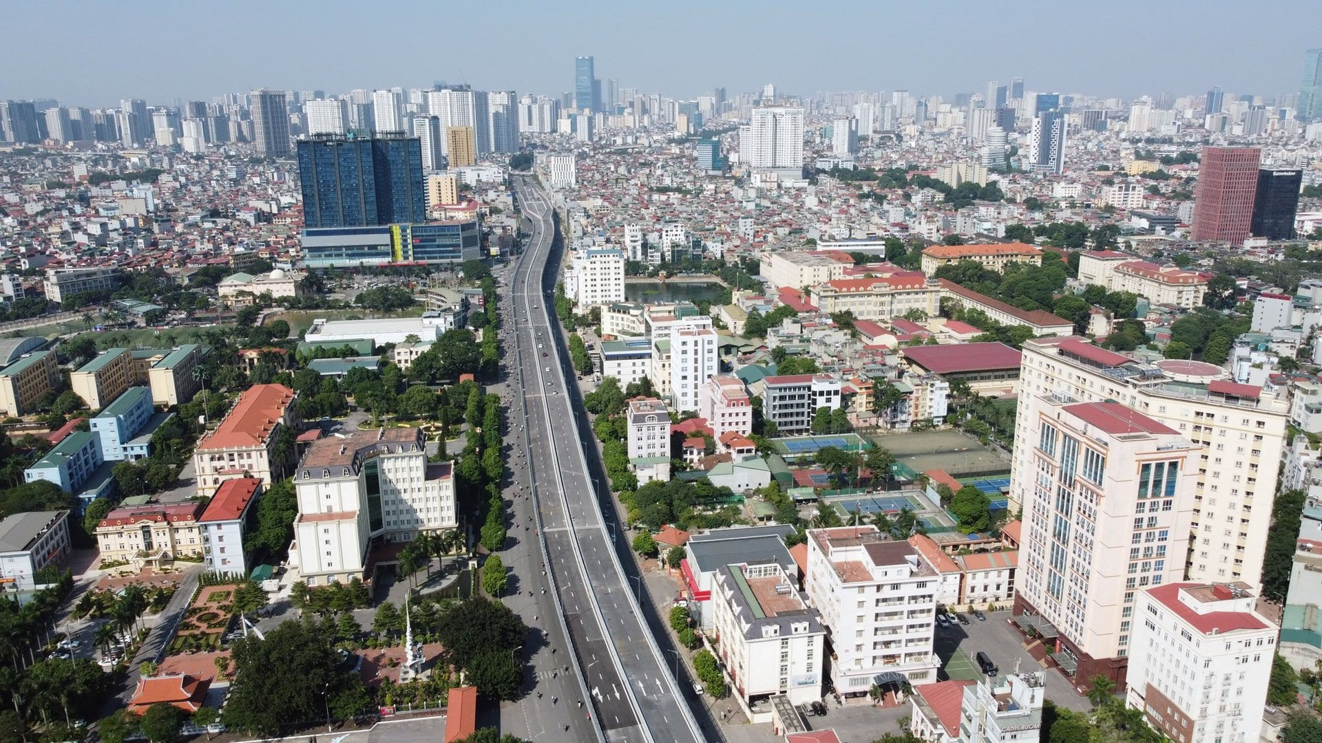 Thị trường bất động sản 2026: Nguồn cung phục hồi nhưng nhà ở vừa túi tiền tiếp tục biến mất- Ảnh 1.