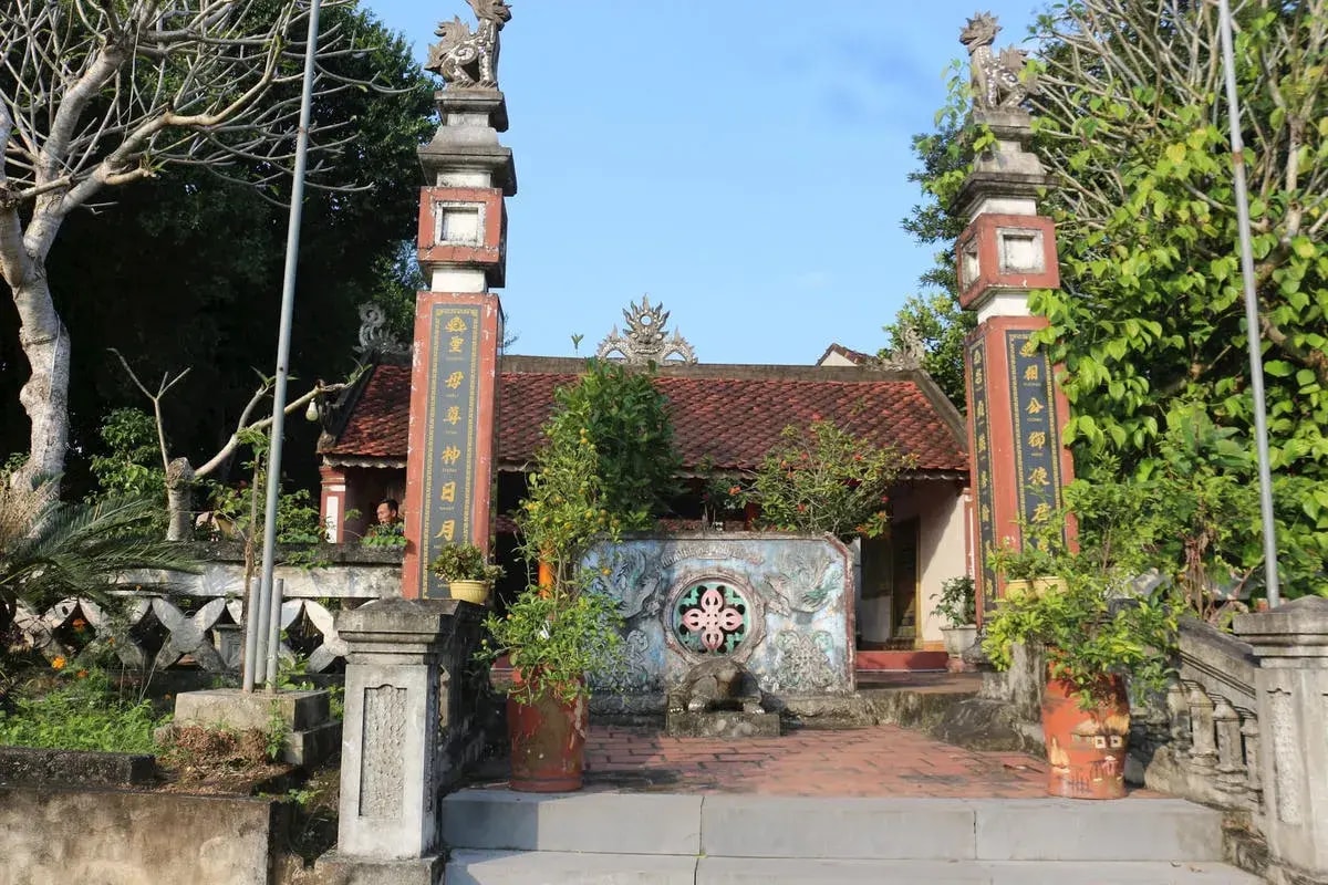 Ngôi làng duy nhất Việt Nam sở hữu 3 di sản được UNESCO ghi danh: Được mệnh danh là nơi 'con nít ít hơn Tiến sĩ', có 8 thắng tích nổi tiếng