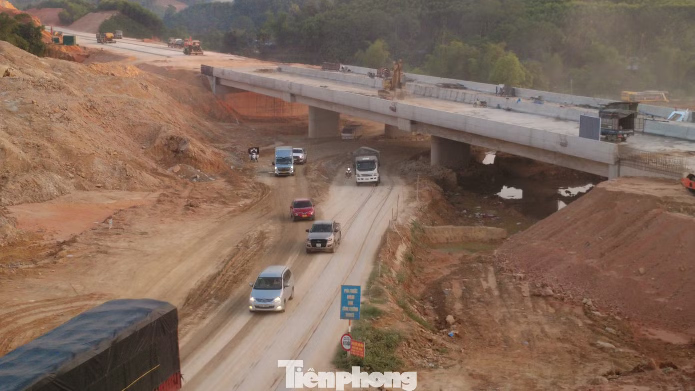 Cao tốc Tuyên Quang - Hà Giang hơn 100 km đang hình thành ra sao? - Ảnh 6.