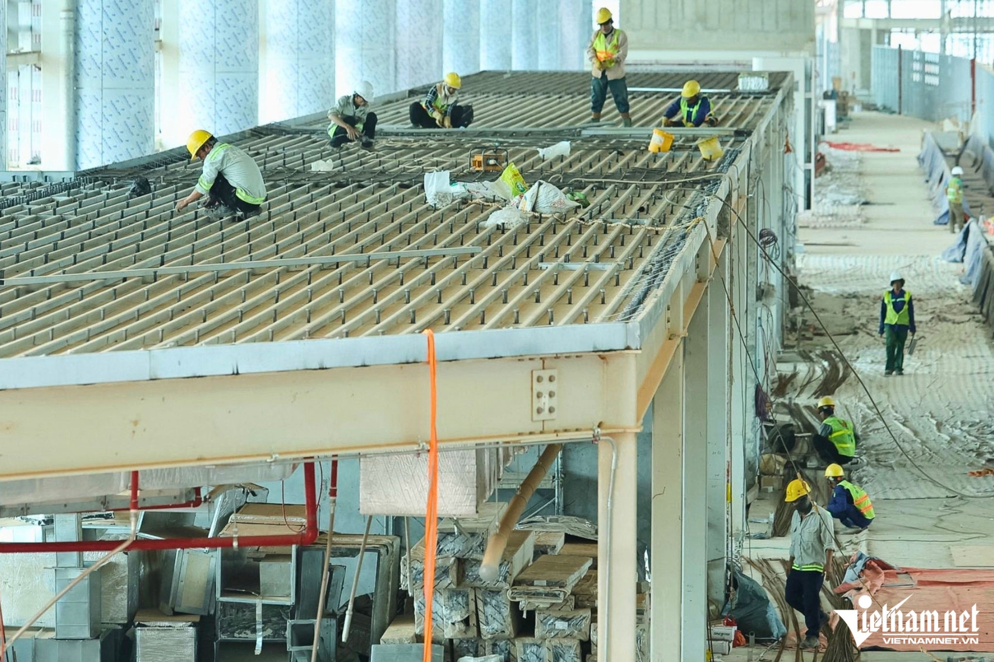 'Trái tim' sân bay lớn nhất Việt Nam đang chịu áp lực tiến độ lớn chưa từng có- Ảnh 3.