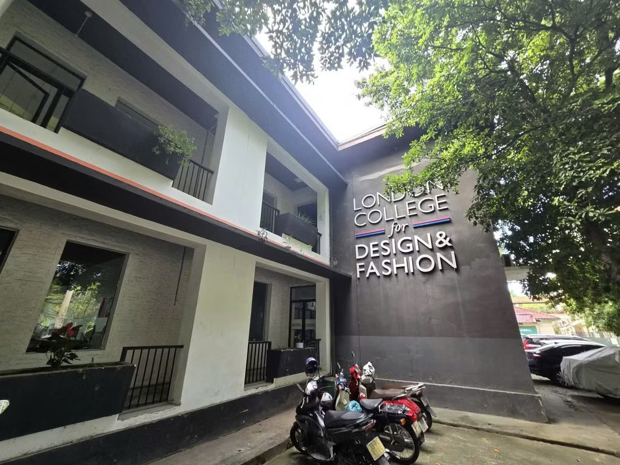 Vụ 40 học viên có bằng ĐH nước ngoài nhưng không được công nhận: Bộ GD&ĐT lập đoàn kiểm tra - Ảnh 1.