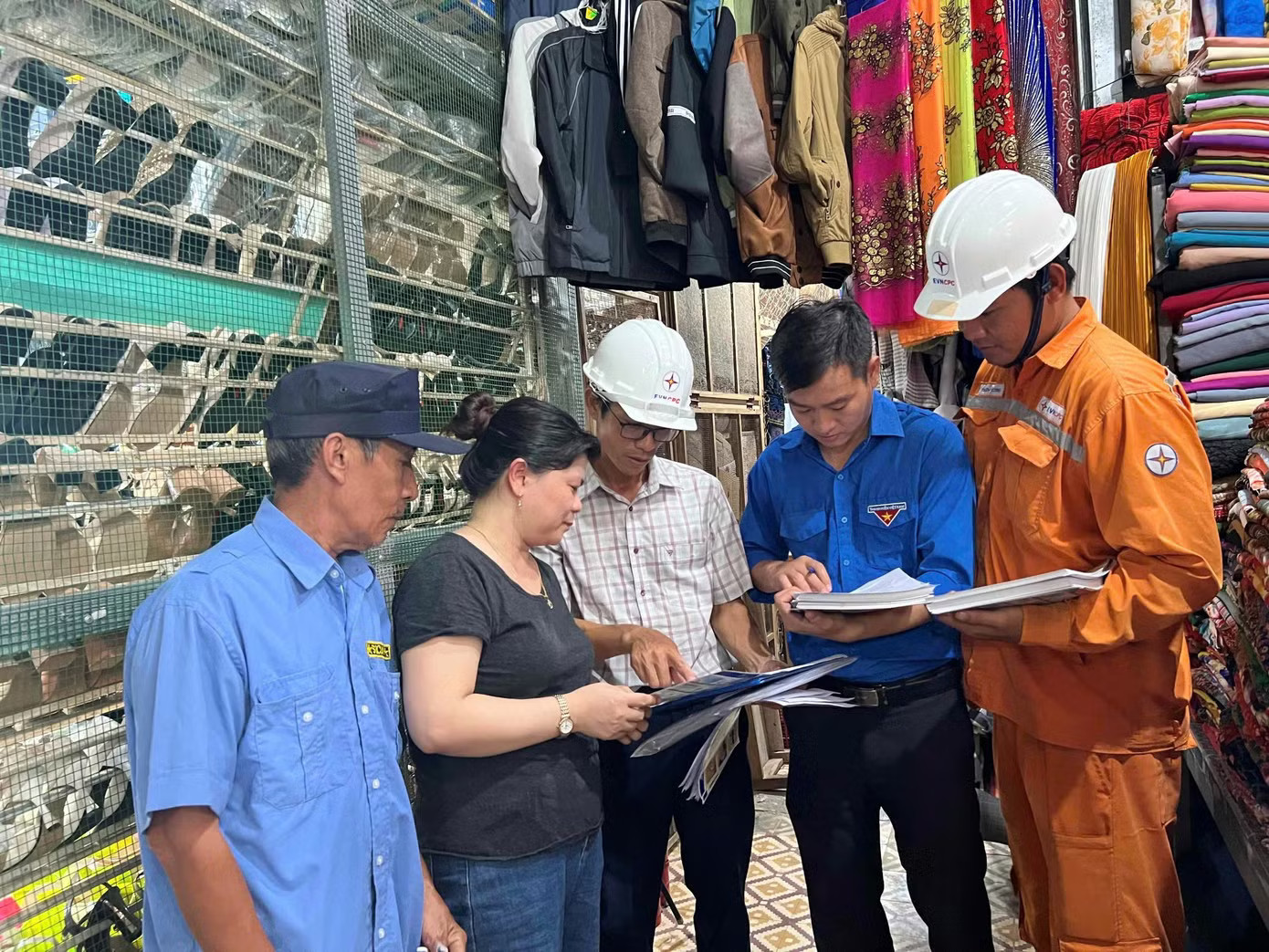 'Thủ phạm' khiến hóa đơn tiền điện tăng vọt - Ảnh 2.