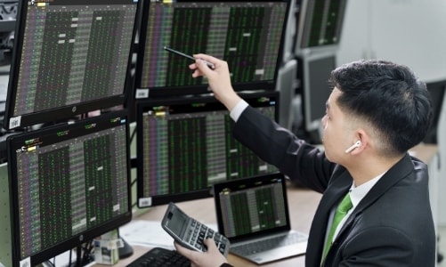 Công ty chứng khoán làm 'deal' IPO cho Vietcombank 19 năm trước nhận tin vui từ UBCKNN