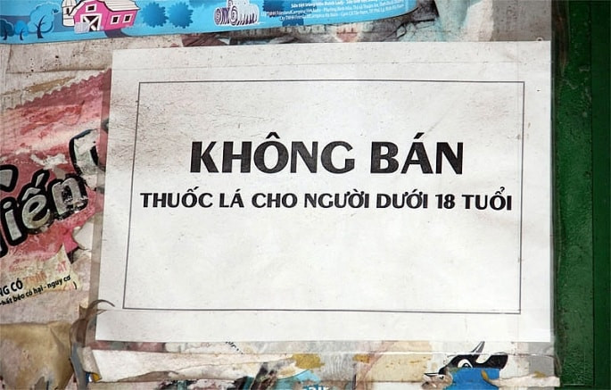 ban-thuoc-la-cho-nguoi-duoi-18-tuoi_0409155908.jpg