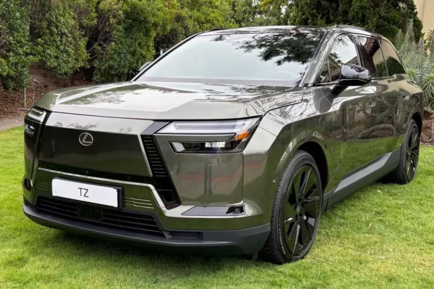Lexus TZ 1