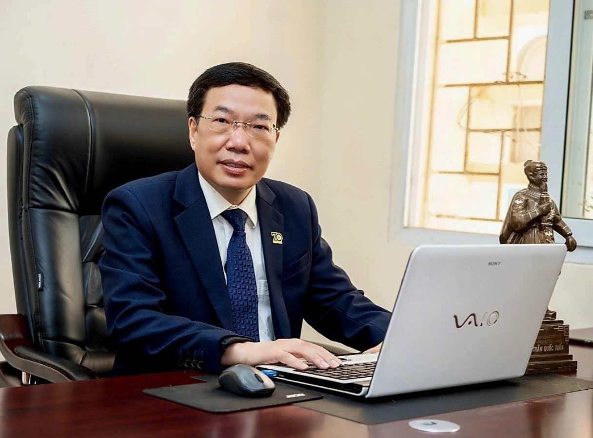 anh-minh-hoa-hieu-truong-1.jpg