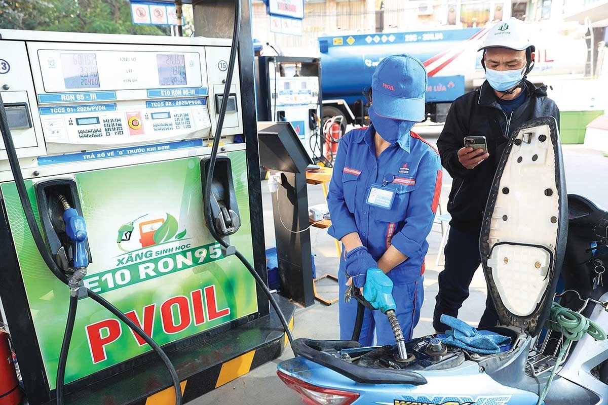 Lo hỏng xe khi dùng xăng E10? Chuyên gia chỉ cách sử dụng an toàn, tiết kiệm nhất cho xe máy và ô tô