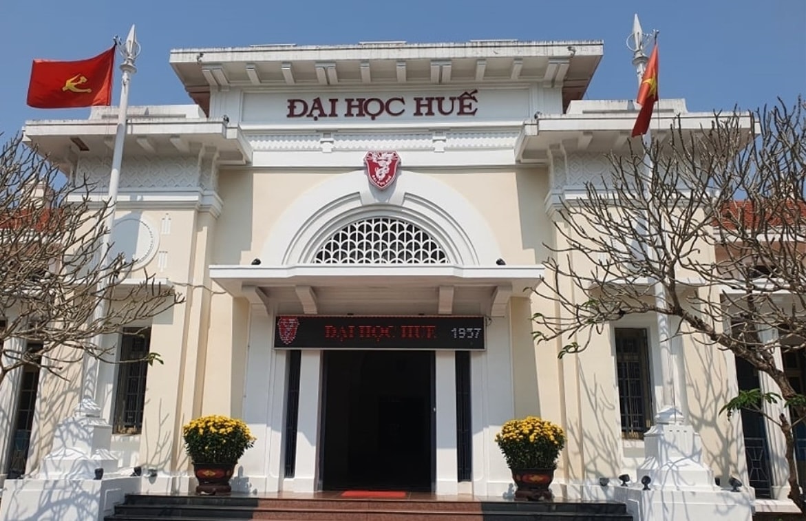 dai-hoc-hue-1.jpeg