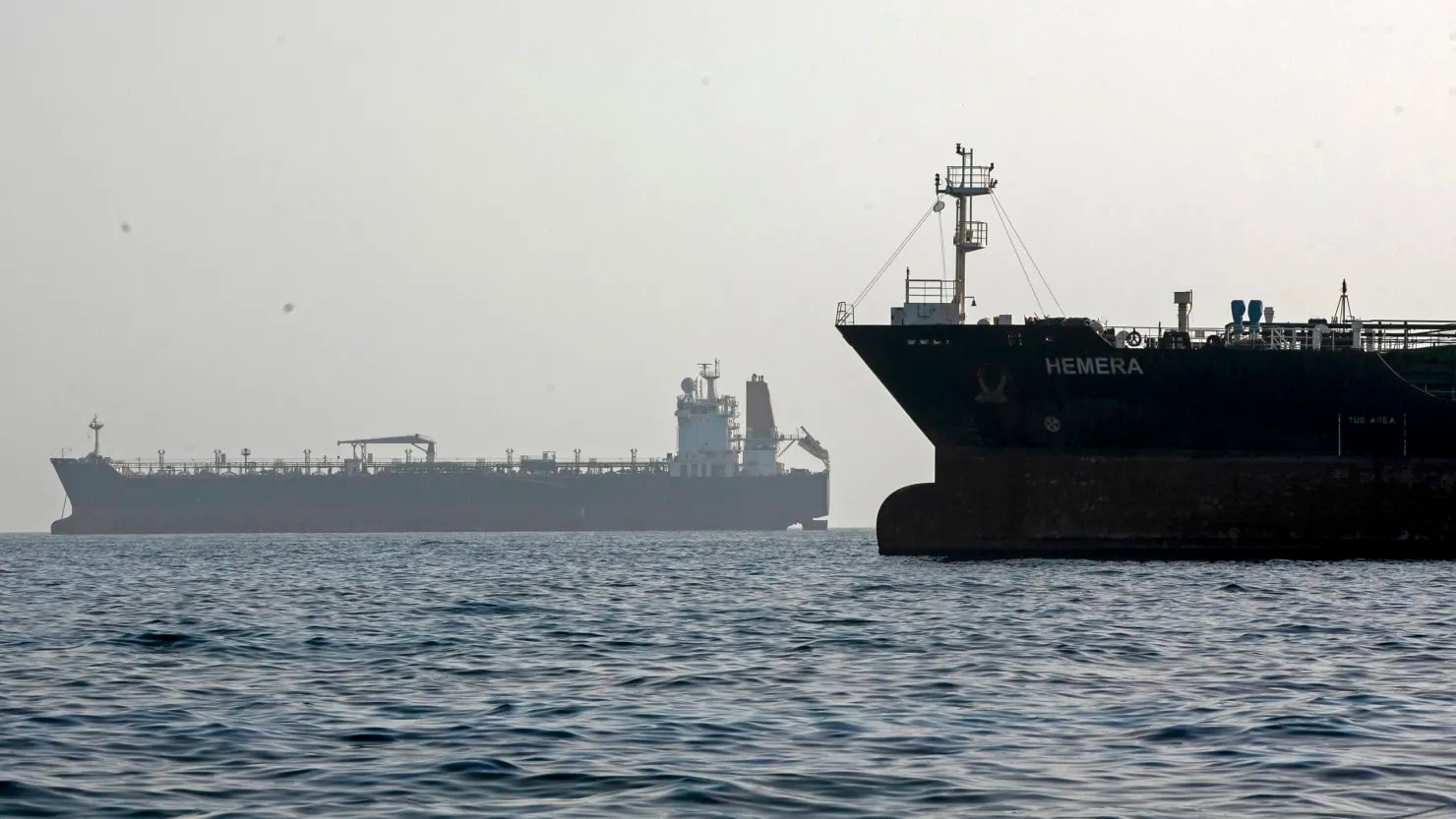 Mỹ - Iran chuẩn bị gia hạn ngừng bắn 60 ngày, eo biển Hormuz sắp mở lại?