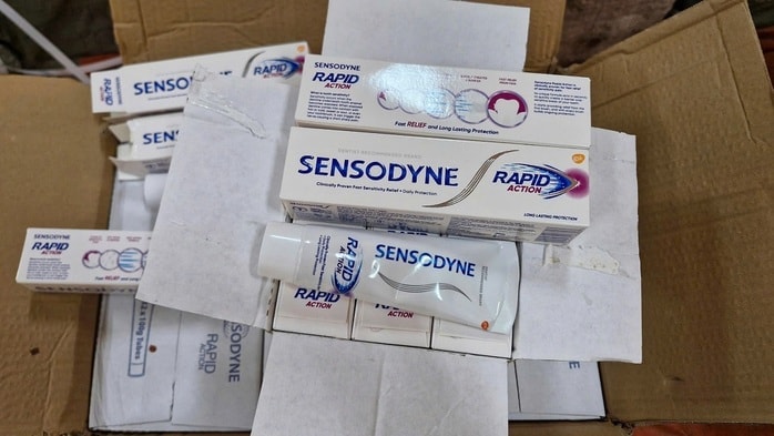 Triệt phá 'công xưởng' kem đánh răng giả Sensodyne: Hơn 10.000 tuýp chuẩn bị tung ra thị trường