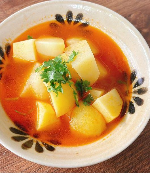 canh-khoai-tay-ca-chua-recipe-main-photo_1779851664.jpg