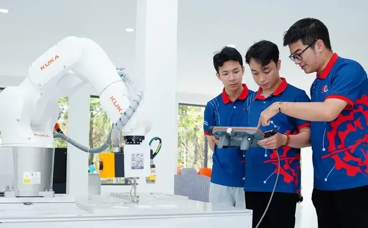 Giảng dạy, học tập trong lĩnh vực điện hạt nhân được học phí, học bổng, sinh hoạt phí