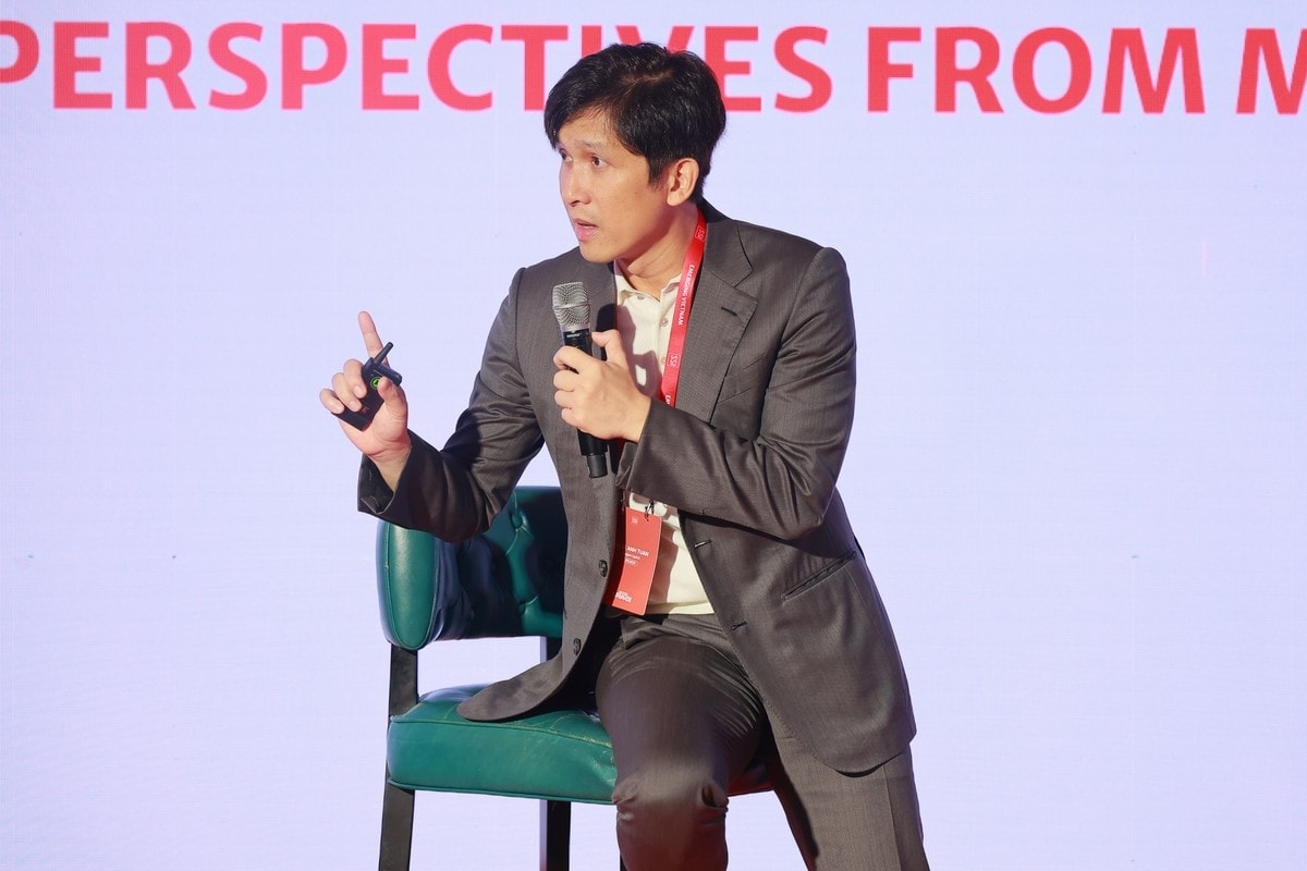 CEO Dragon Capital Việt Nam đăng ký mua lượng lớn cổ phiếu
