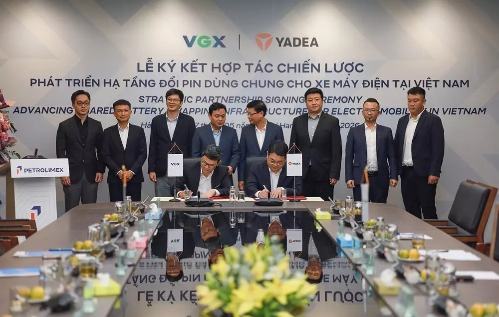 xe-dien-moi-yadea-1.jpg