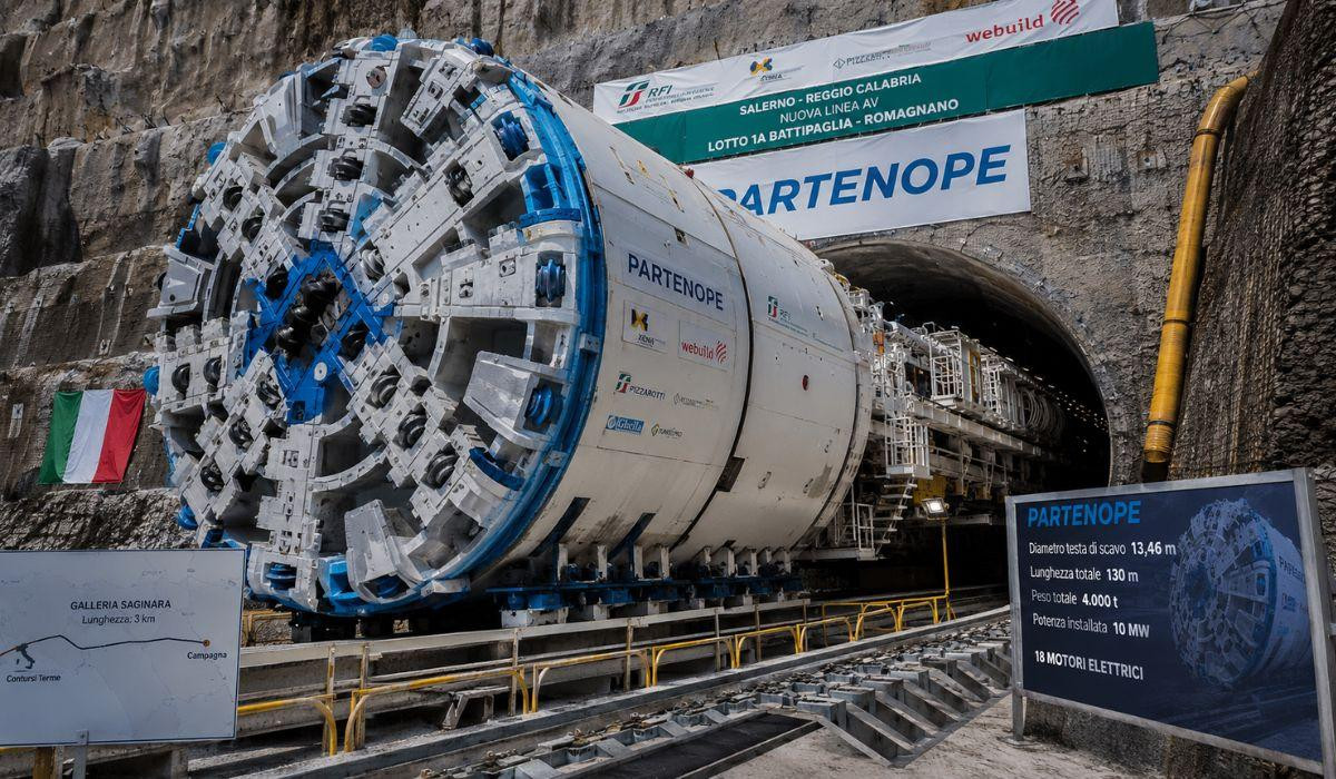 italy-activates-a-4000-ton-130-meter-long-tunnel-b_1780044328.jpeg