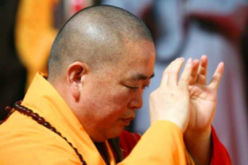 Chính thức tuyên phạt cựu trụ trì Thiếu Lâm Tự 24 năm tù, buộc bồi thường hơn 13,5 tỷ đồng - Ảnh 1.