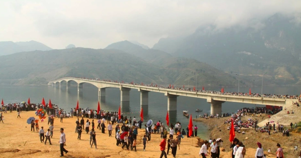 ‘Siêu cầu’ có trụ cột cao nhất Việt Nam gần bằng tòa nhà 33 tầng, rút ngắn thời gian di chuyển giữa 4 tỉnh Tây Bắc
