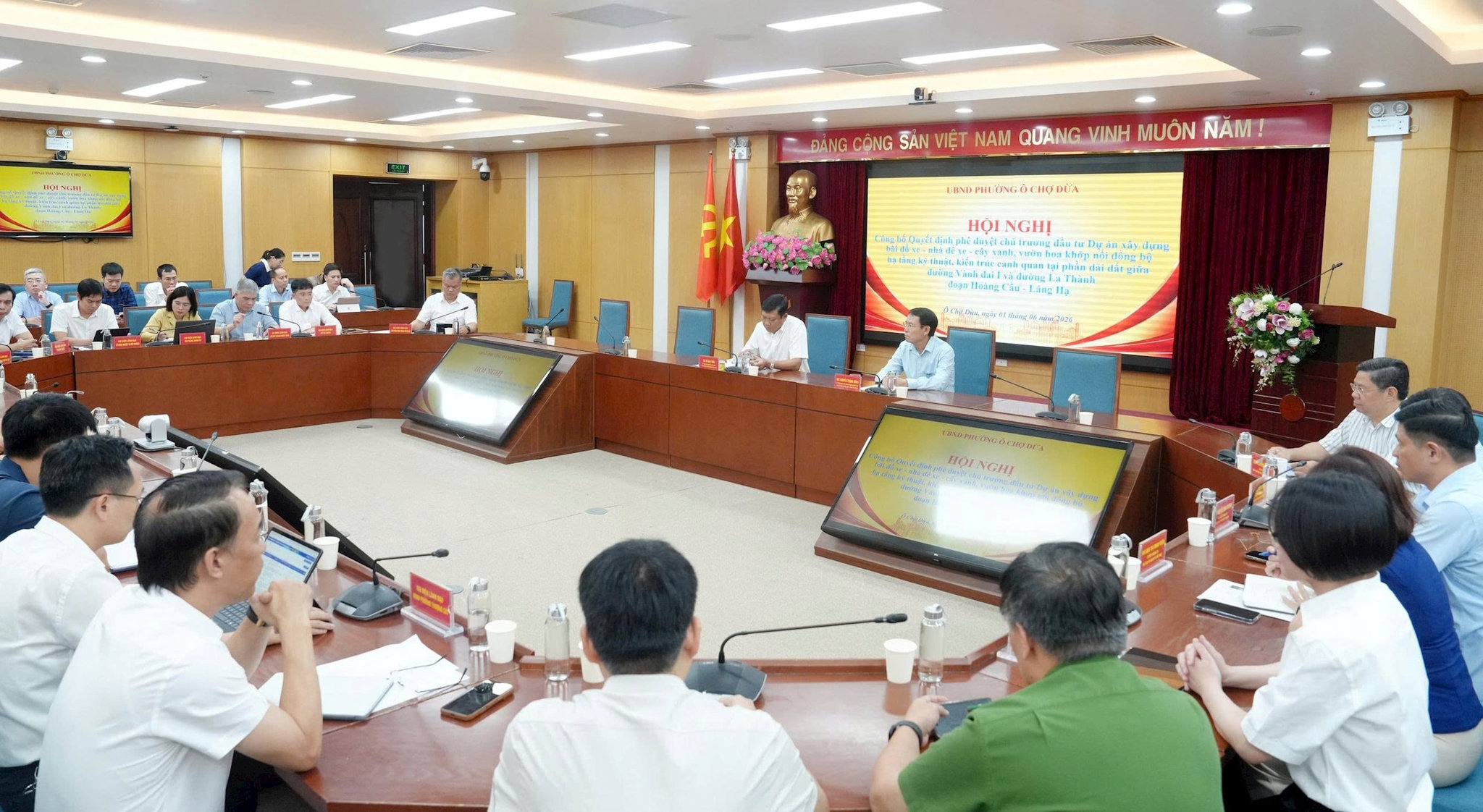 Hình ảnh tại hội nghị. Nguồn ảnh: Hanoimoi.vn Hình ảnh tại hội nghị. Nguồn ảnh: Hanoimoi.vn