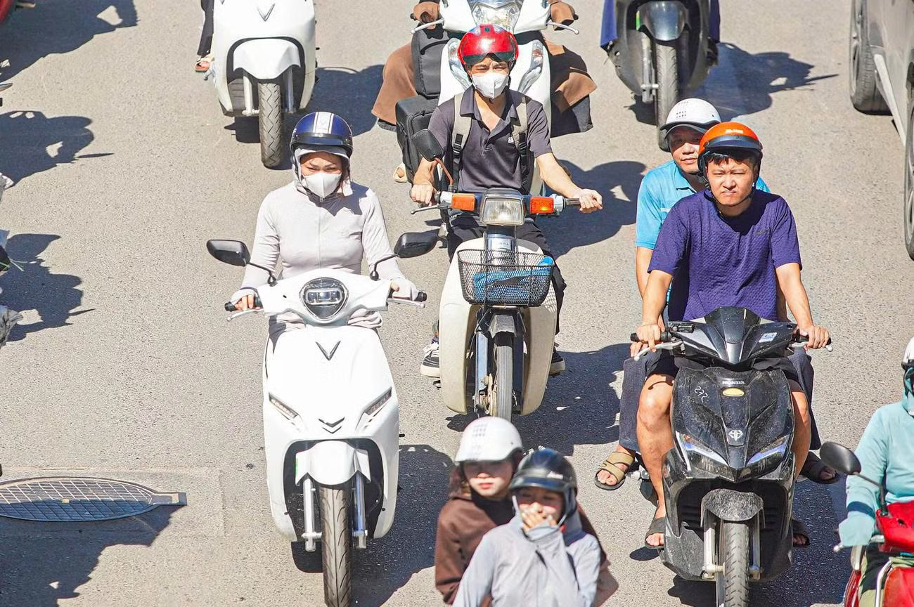 Miền Bắc, miền Trung đón nắng nóng kéo dài trong nửa đầu tháng 6. Ảnh minh họa: Nam Giang Dự báo tháng 6 nắng nóng ở miền Bắc, miền Trung - Ảnh 1.