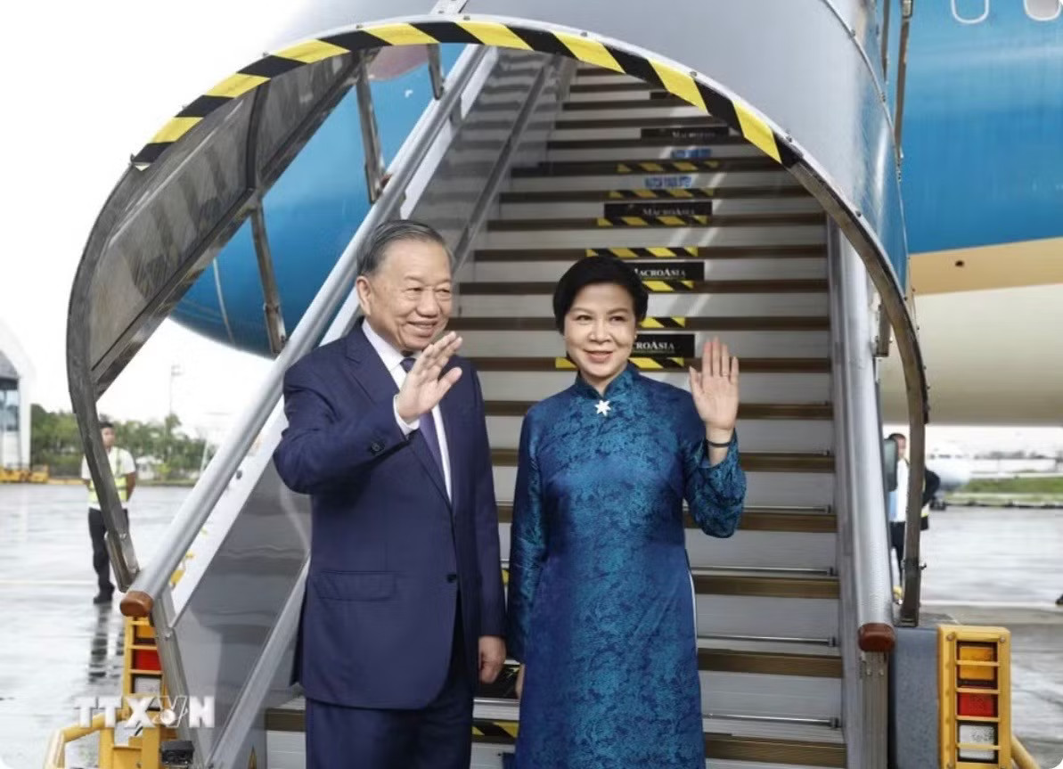 Tổng Bí thư, Chủ tịch nước Tô Lâm và Phu nhân rời thủ đô Manila, kết thúc tốt đẹp chuyến thăm cấp Nhà nước tới Philippines từ ngày 31/5-1/6. Ảnh: TTXVN Tổng Bí thư, Chủ tịch nước Tô Lâm kết thúc tốt đẹp chuyến thăm cấp Nhà nước tới Philippines - Ảnh 1.
