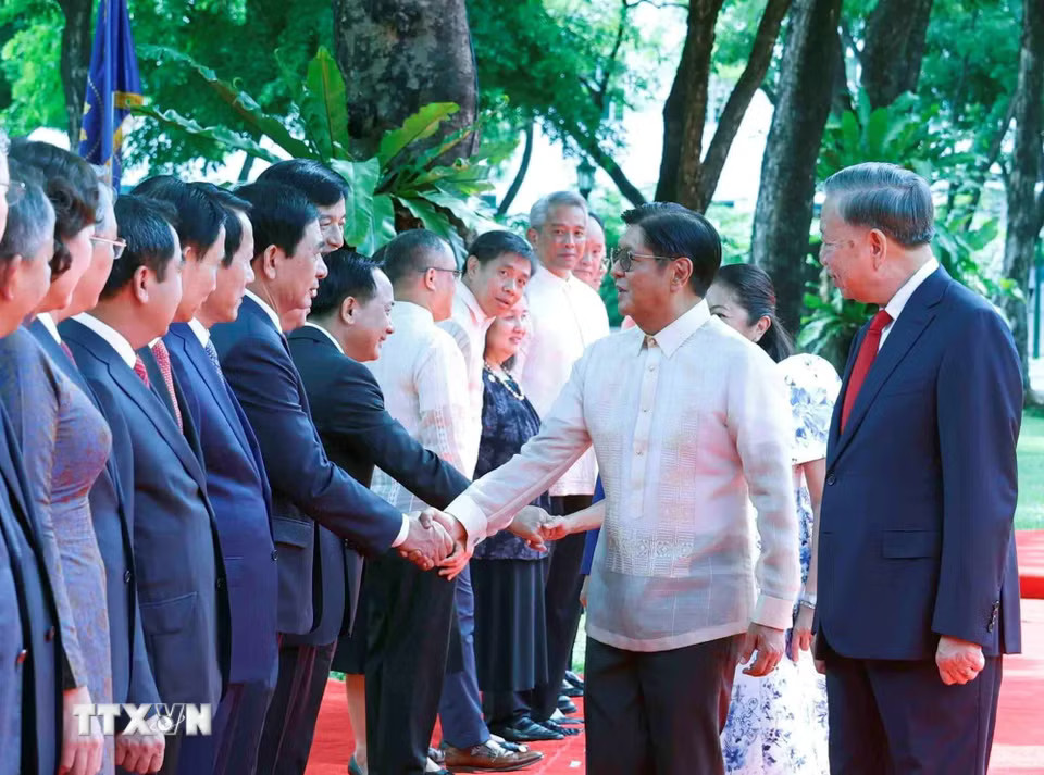 Lễ đón Tổng Bí thư, Chủ tịch nước Tô Lâm và Phu nhân thăm cấp Nhà nước tới Philippines- Ảnh 6. Lễ đón Tổng Bí thư, Chủ tịch nước Tô Lâm và Phu nhân thăm cấp Nhà nước tới Philippines- Ảnh 6.